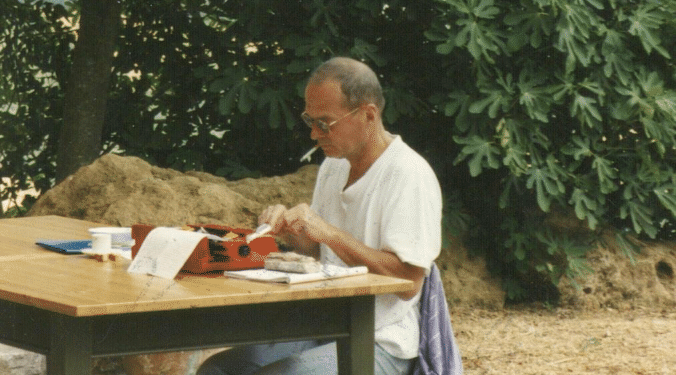 Wolf Wondratschek beim Schreiben der Kelly-Briefe in Semproniano