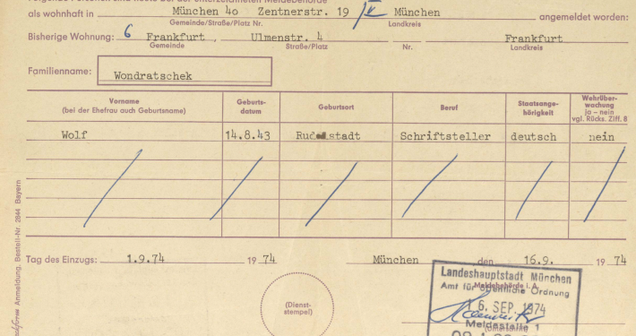 Anmeldebestätigung für Wolf Wondratscheks Wohnung in München, 1974
